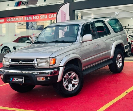 Toyota Hilux SW4 4x4 3.0 8V TB Diesel 2002 Prata — foto 1 de 3