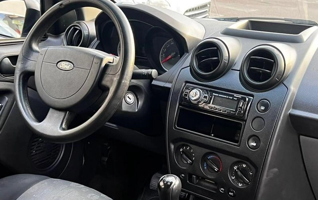 imagem-https://www.socarrao.com.br/sc-vehicle-images-prod/2668/1789674059896-7505809_1_B_6033195f4d.jpeg