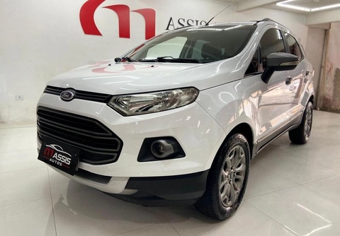 Ford EcoSport 2015 Branco — foto 1 de 3