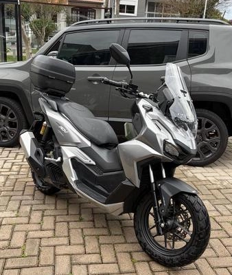 imagem-https://www.socarrao.com.br/sc-vehicle-images-prod/2668558/1789152061037-8264117_3_B_d788b0a099.jpeg