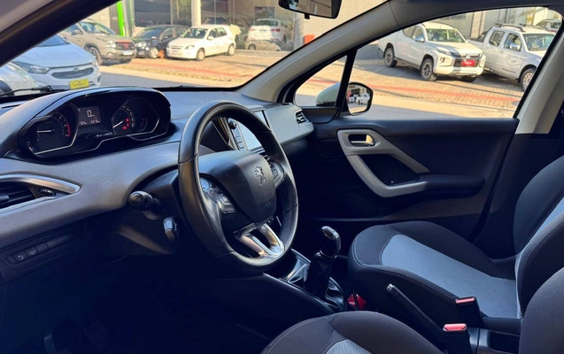 imagem-https://www.socarrao.com.br/sc-vehicle-images-prod/2668623/1786463419820-c18142f71ebe458b8932e39cfea02208_1784148173355.jpg