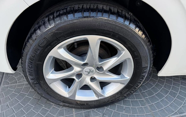 imagem-https://www.socarrao.com.br/sc-vehicle-images-prod/2668623/1786463419831-ae5b29bbf16743678ced90111606284a_1784148173383.jpg