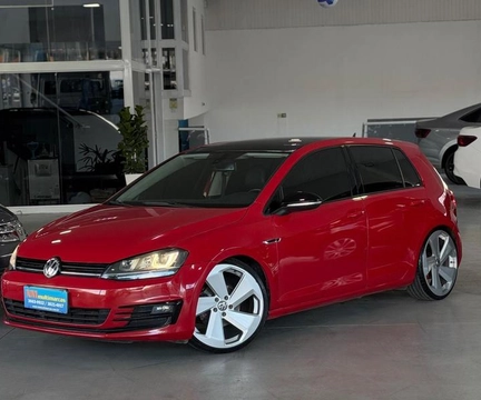 Volkswagen Golf 2014 Vermelho — foto 1 de 3