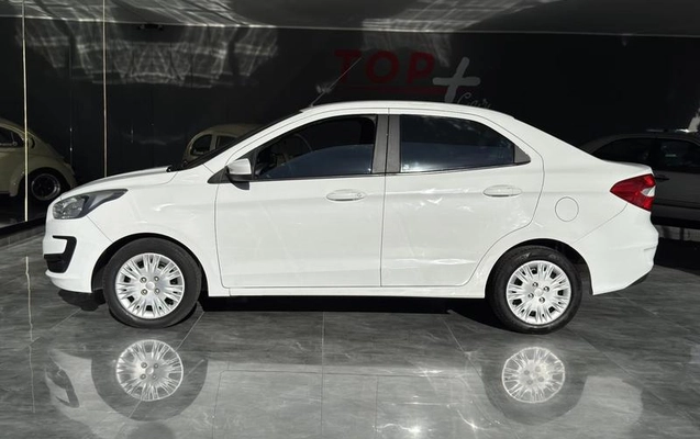 imagem-https://www.socarrao.com.br/sc-vehicle-images-prod/2669098/1785855163637-8283727_11_B_6be8c2d4f3.jpeg