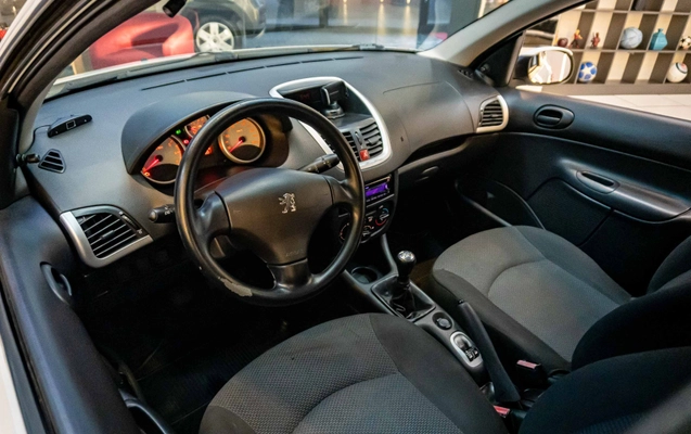 imagem-https://www.socarrao.com.br/sc-vehicle-images-prod/2670701/1784151593416-61f902a4-4f38-47df-b840-7ca0ad86b426.jpg