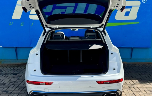 imagem-https://www.socarrao.com.br/sc-vehicle-images-prod/2671290/1784203854062-bb5b302a-67c3-4c2c-8de5-9542a4982eef.jpg