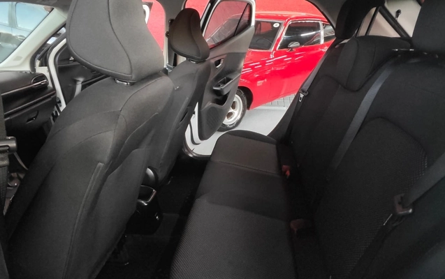 imagem-https://www.socarrao.com.br/sc-vehicle-images-prod/2673767/1784157649121-V2hhdHNBcHAgSW1hZ2UgMjAyNi0wNy0xNSBhdCAxOC4xMC4xNCAoMSkuanBlZw.jpeg