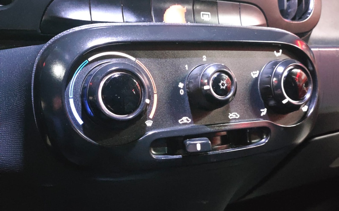 imagem-https://www.socarrao.com.br/sc-vehicle-images-prod/2676411/1784163442919-V2hhdHNBcHAgSW1hZ2UgMjAyNi0wNy0xNSBhdCAxOC4xMC4zMyAoMSkuanBlZw.jpeg