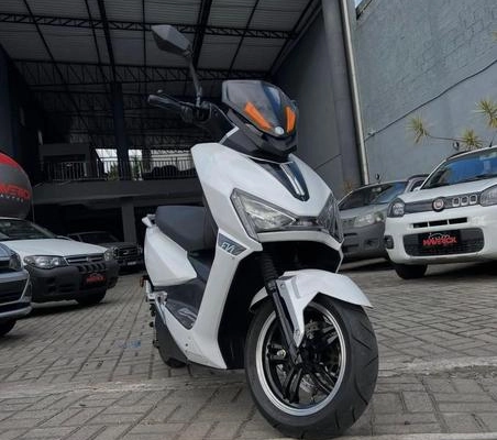 imagem-https://www.socarrao.com.br/sc-vehicle-images-prod/2680/1776445359353-7547561_4_B_9a69bd7e9f.jpeg