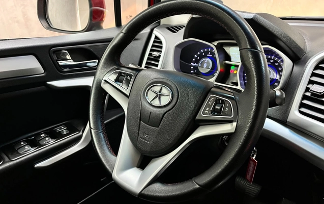 imagem-https://www.socarrao.com.br/sc-vehicle-images-prod/2687096/1788296344061-29cfea8e-74b3-43a8-8fcb-f1e028479cca.jpg
