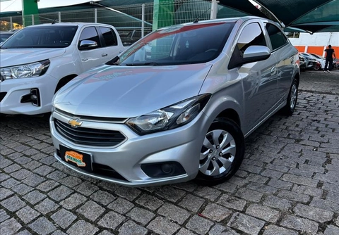 Chevrolet Onix 2018 Prata — foto 1 de 3