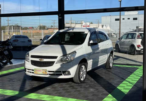 Chevrolet Agile 2011 Branco — foto 1 de 3