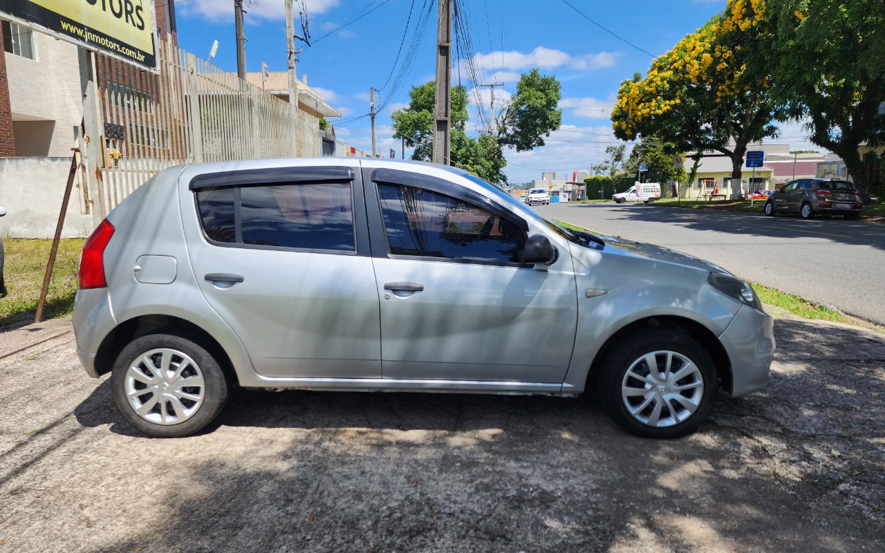 imagem-https://www.socarrao.com.br/sc-vehicle-images-prod/2687548/1784206243756-MjAyNTEyMDVfMTAwMjI5LmpwZw.jpg