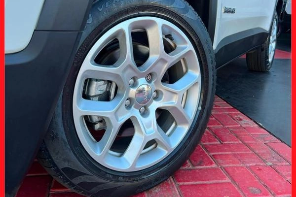 imagem-https://www.socarrao.com.br/sc-vehicle-images-prod/2688181/1784208004345-8210397_5_B_deb5192f35.jpg