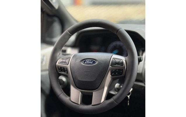 imagem-https://www.socarrao.com.br/sc-vehicle-images-prod/2688622/1784208687293-19_053848.jpg