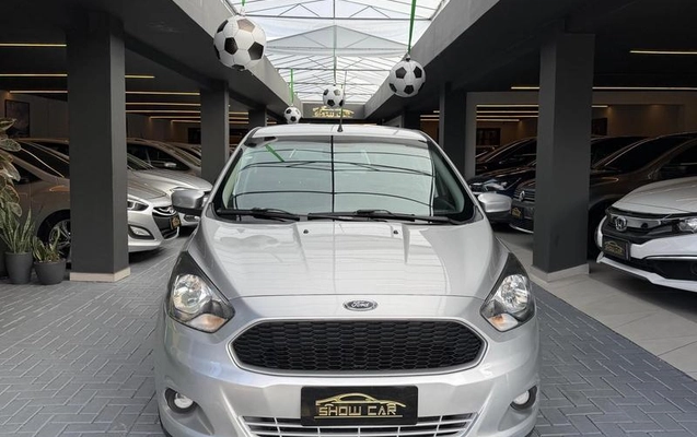 imagem-https://www.socarrao.com.br/sc-vehicle-images-prod/2688976/1789140267766-8272523_16_B_f2a1e8dd12.jpeg
