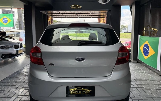 imagem-https://www.socarrao.com.br/sc-vehicle-images-prod/2688976/1789140267770-8272523_12_B_96f8f22ca0.jpeg