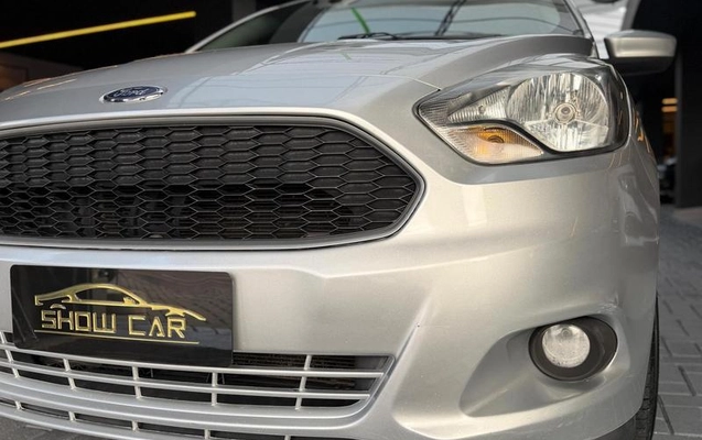 imagem-https://www.socarrao.com.br/sc-vehicle-images-prod/2688976/1789140267773-8272523_13_B_cd7b8a938f.jpeg