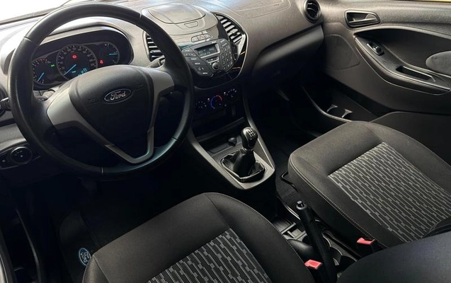 imagem-https://www.socarrao.com.br/sc-vehicle-images-prod/2688976/1789140267775-8272523_2_B_e457540f65.jpeg