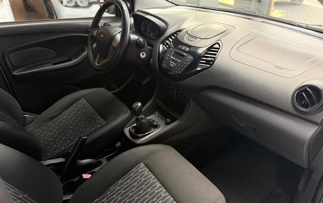 imagem-https://www.socarrao.com.br/sc-vehicle-images-prod/2688976/1789140267777-8272523_9_B_0ea78fad32.jpeg