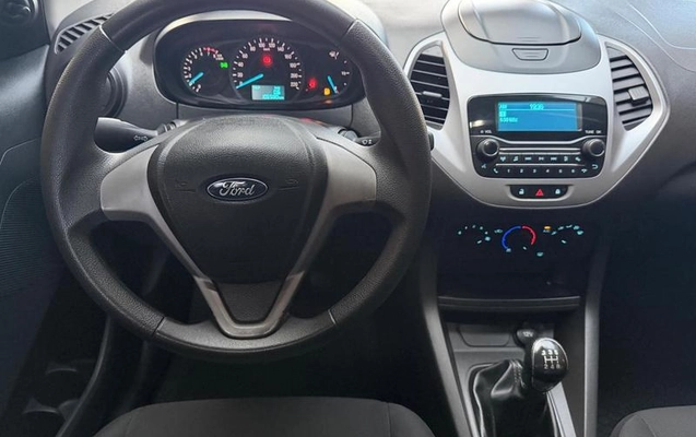 imagem-https://www.socarrao.com.br/sc-vehicle-images-prod/2689049/1784209830084-8252011_2_B_f6753e263e.jpeg