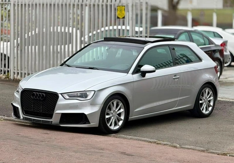 Audi A3 2014 Prata — foto 1 de 3