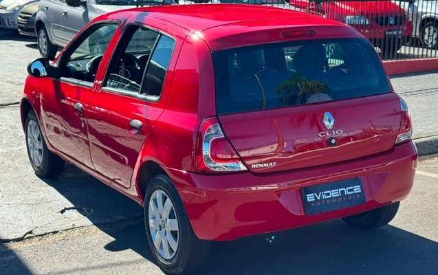 imagem-https://www.socarrao.com.br/sc-vehicle-images-prod/2689320/1784210678414-R6vOU1QachgQyS8FoRtXARDyb7E0sZ2J.jpg