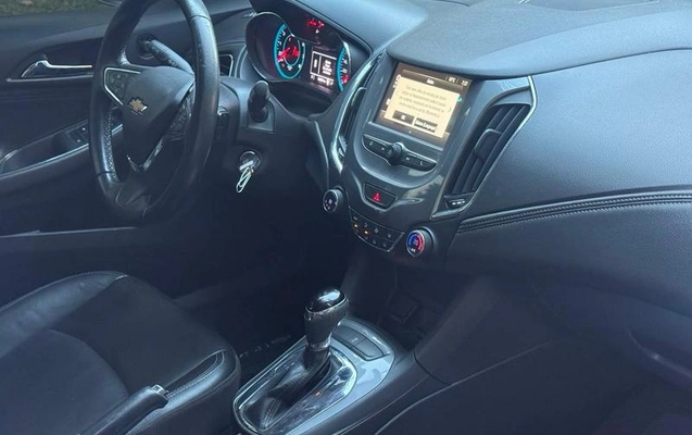 imagem-https://www.socarrao.com.br/sc-vehicle-images-prod/2689321/1787168199347-8183534_9_B_0b608eb233.jpeg