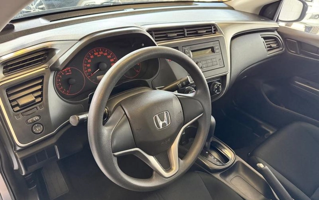 imagem-https://www.socarrao.com.br/sc-vehicle-images-prod/2689373/1786996095252-8281691_7_B_2c8b58f6ea.jpeg