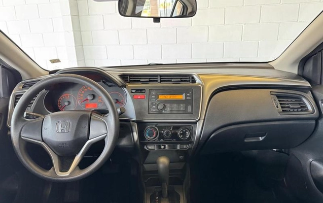 imagem-https://www.socarrao.com.br/sc-vehicle-images-prod/2689373/1786996095253-8281691_11_B_6eb0364865.jpeg