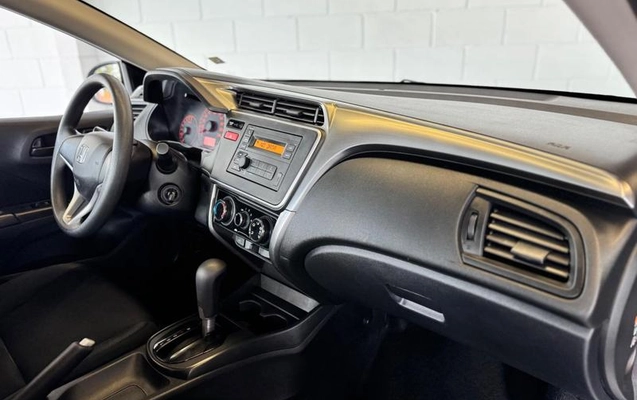 imagem-https://www.socarrao.com.br/sc-vehicle-images-prod/2689373/1786996095254-8281691_3_B_0b374a7275.jpeg