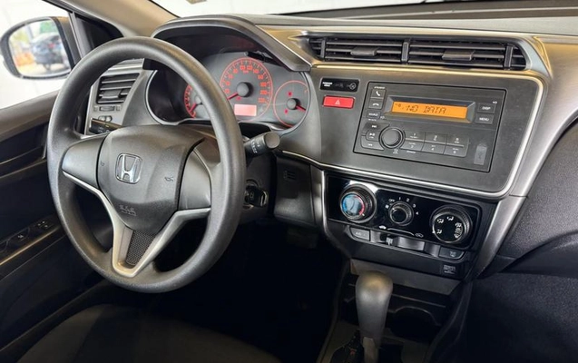 imagem-https://www.socarrao.com.br/sc-vehicle-images-prod/2689373/1786996095256-8281691_2_B_02540f9adf.jpeg