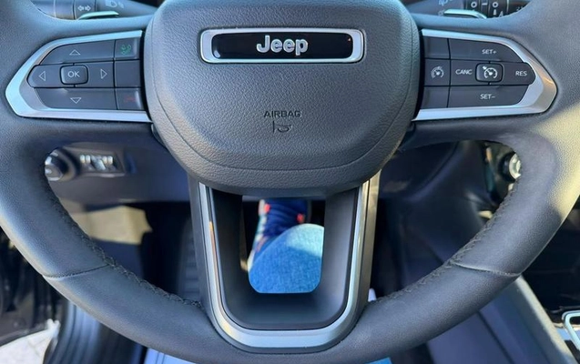 imagem-https://www.socarrao.com.br/sc-vehicle-images-prod/2689534/1789065997113-8268304_8_B_dc6d2cda84.jpeg