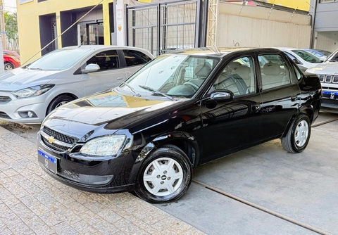 Chevrolet Classic 2015 Preto — foto 1 de 3