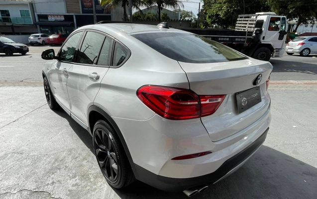 imagem-https://www.socarrao.com.br/sc-vehicle-images-prod/2689764/1784212239351-5fd7940516974cafb26e24a7fe2d6dd6_1784212102568.jpg