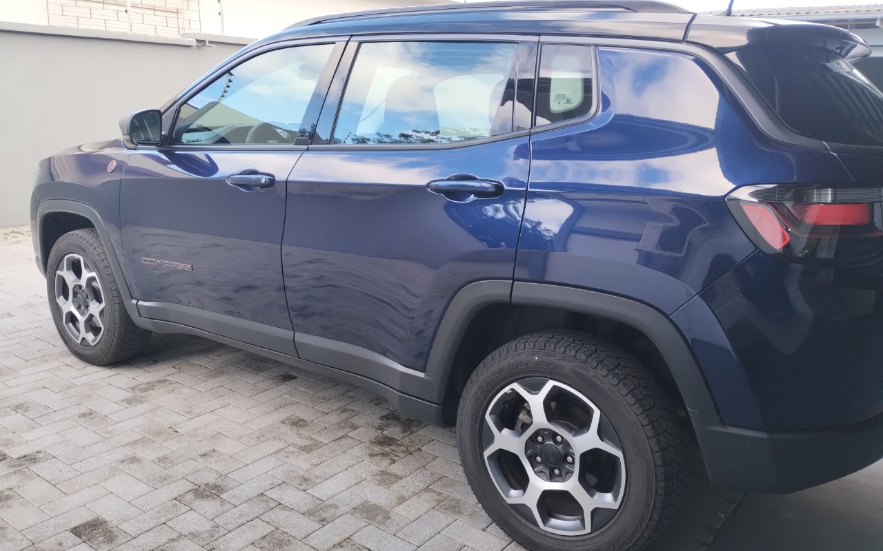 Jeep Compass 2023 Azul — foto 1 de 3