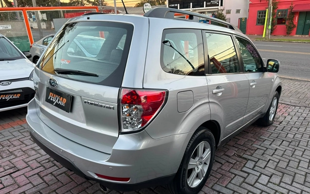 imagem-https://www.socarrao.com.br/sc-vehicle-images-prod/2692326/1784218776313-V2hhdHNBcHAgSW1hZ2UgMjAyNi0wNy0xNiBhdCAxMy4xOC4wOSAoMykuanBlZw.jpeg