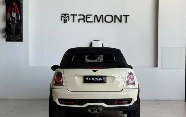 imagem-https://www.socarrao.com.br/sc-vehicle-images-prod/2692672/1786047735955-8284889_5_B_3fe31d10e9.jpeg