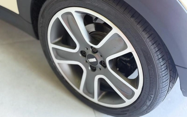 imagem-https://www.socarrao.com.br/sc-vehicle-images-prod/2692672/1786047735962-8284889_10_B_2f95e698bf.jpeg