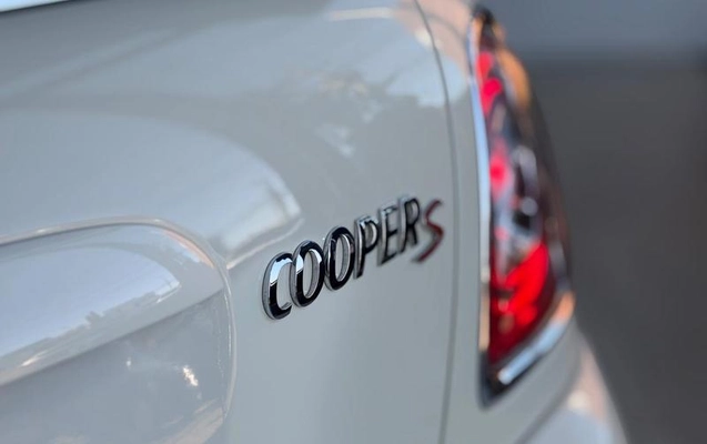imagem-https://www.socarrao.com.br/sc-vehicle-images-prod/2692672/1786047735963-8284889_11_B_6a8b8e83a6.jpeg