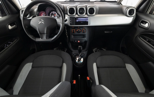 imagem-https://www.socarrao.com.br/sc-vehicle-images-prod/2692878/1788872673993-67c3dd6b6b174505b7ec9d02fc59de77_1784220288863.jpg