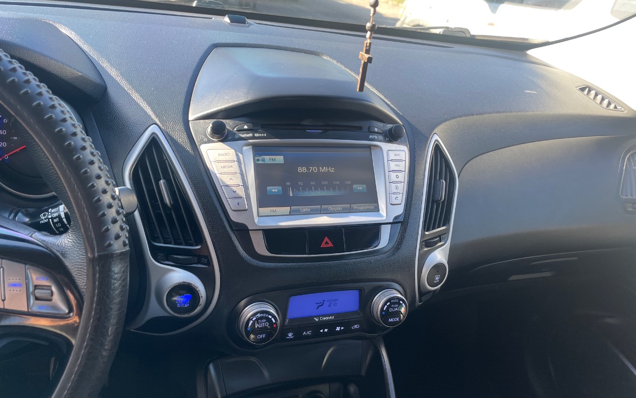 imagem-https://www.socarrao.com.br/sc-vehicle-images-prod/2692976/1784221090804-SU1HXzk2MzEuanBlZw.jpeg