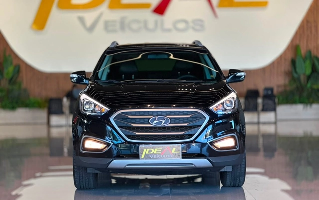 imagem-https://www.socarrao.com.br/sc-vehicle-images-prod/2693300/1788894408533-0e20272c9ce94991afcad8059f36f294_1784221370424.jpg