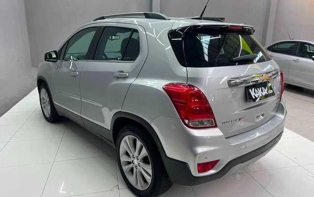 imagem-https://www.socarrao.com.br/sc-vehicle-images-prod/2693477/1784221733525-8242641_12_B_9ebba207dc.jpeg