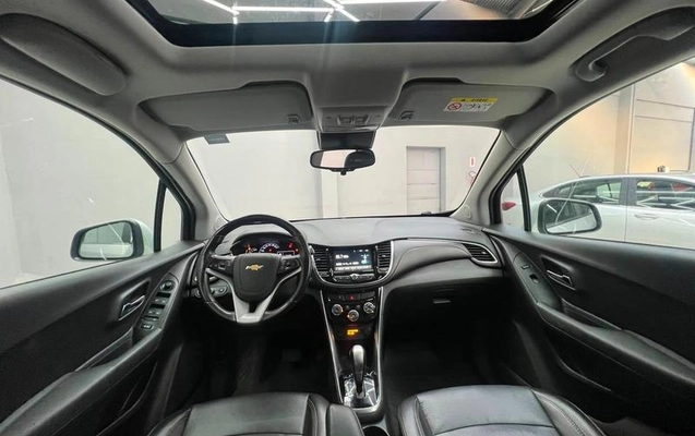 imagem-https://www.socarrao.com.br/sc-vehicle-images-prod/2693477/1784221733526-8242641_9_B_5a159e3f67.jpeg