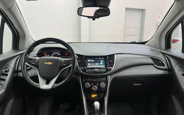 imagem-https://www.socarrao.com.br/sc-vehicle-images-prod/2693477/1784221733528-8242641_9_B_724c6c45b7.jpeg