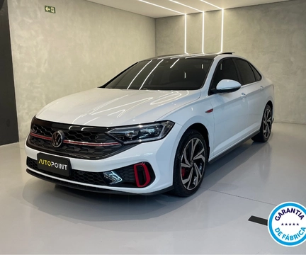 Volkswagen Jetta 2024 Branco — foto 1 de 3