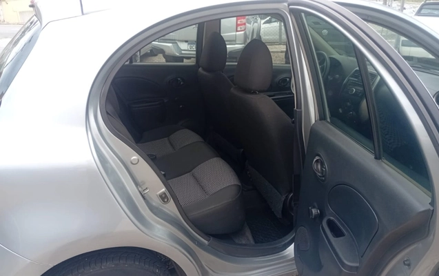 imagem-https://www.socarrao.com.br/sc-vehicle-images-prod/2693985/1784222791196-V2hhdHNBcHAgSW1hZ2UgMjAyNi0wMS0wNiBhdCAxNC40My4wMiAoMykuanBlZw.jpeg