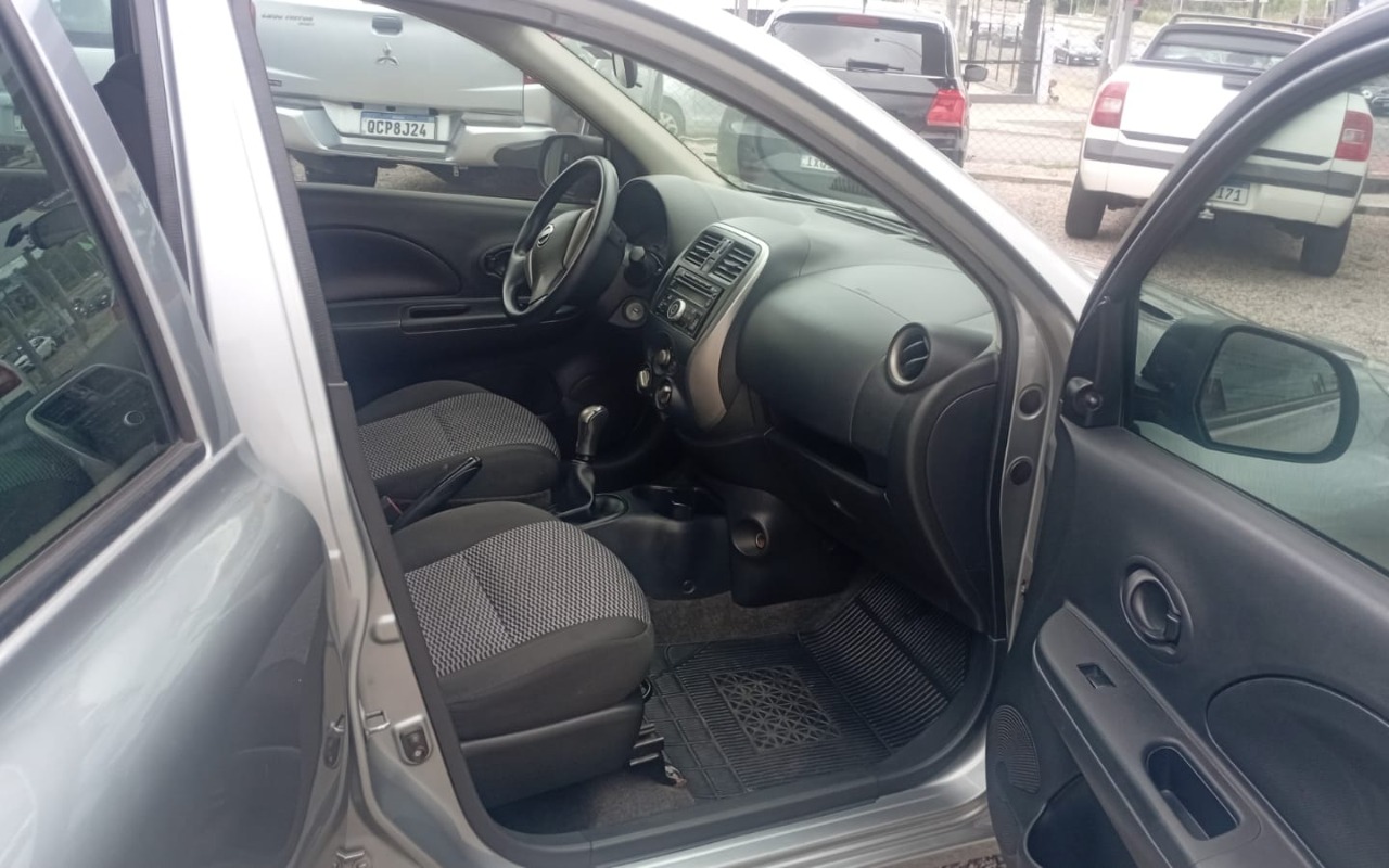 imagem-https://www.socarrao.com.br/sc-vehicle-images-prod/2693985/1784222791247-V2hhdHNBcHAgSW1hZ2UgMjAyNi0wMS0wNiBhdCAxNC40My4wMiAoMikuanBlZw.jpeg