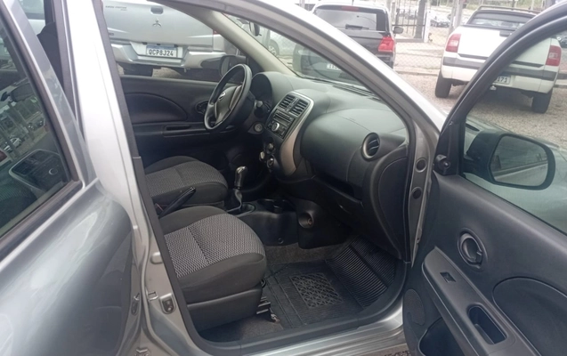 imagem-https://www.socarrao.com.br/sc-vehicle-images-prod/2693985/1784222791247-V2hhdHNBcHAgSW1hZ2UgMjAyNi0wMS0wNiBhdCAxNC40My4wMiAoMikuanBlZw.jpeg